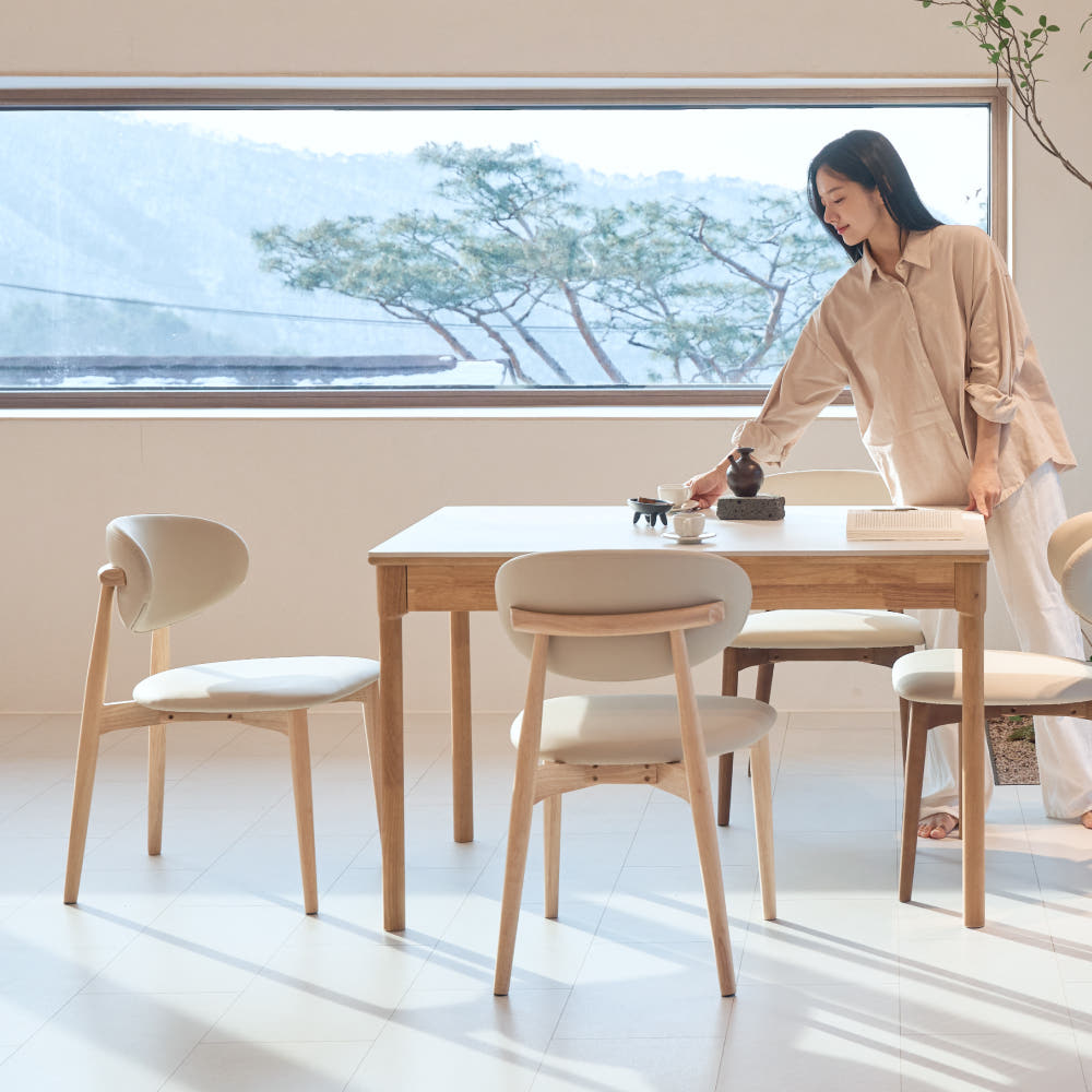 유리 상판 식탁과의 차이점, 포세린세라믹식탁의 장점 설명.