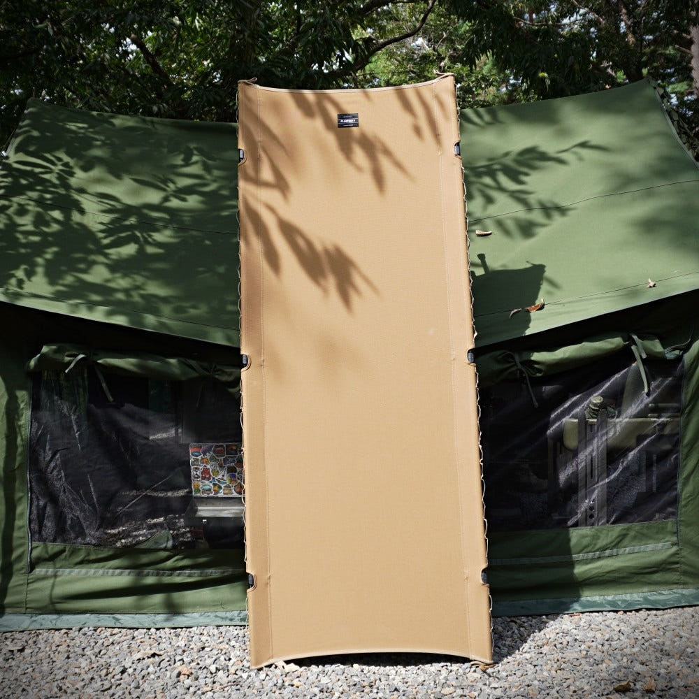 플랜40 P-cot 침대만 남긴 캠핑 장비 정리의 결과.