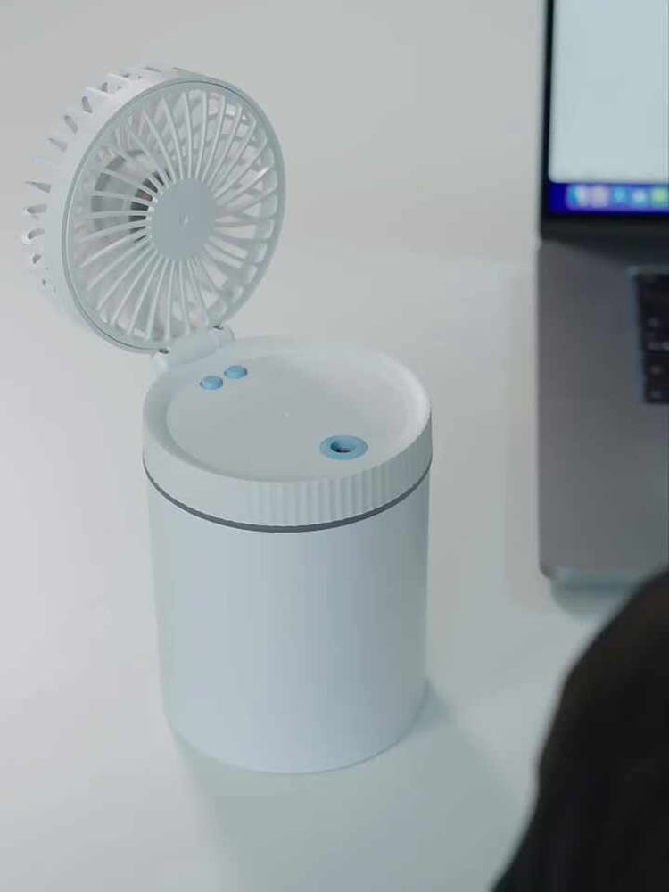 차량 컵홀더에 적합한 챨리의 차량용 냉풍기, 사용 편리함 강조.