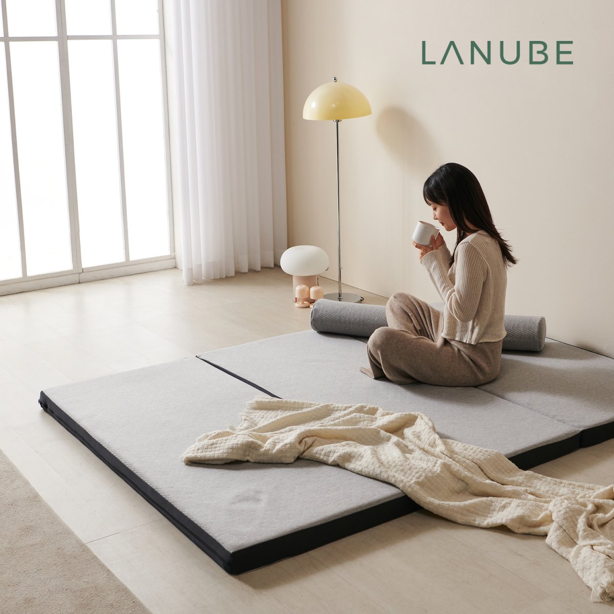 라누베 에어코일매트리스의 기본 정보와 손님용으로 적합한 구조를 설명하는 이미지.